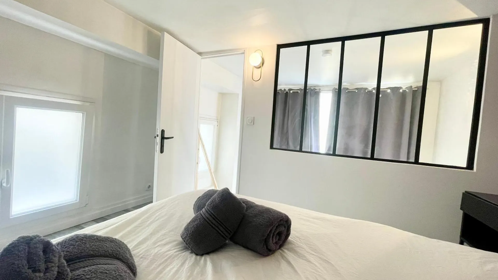 Apartment Homely & Charming Parisian Duplex - Near Marais