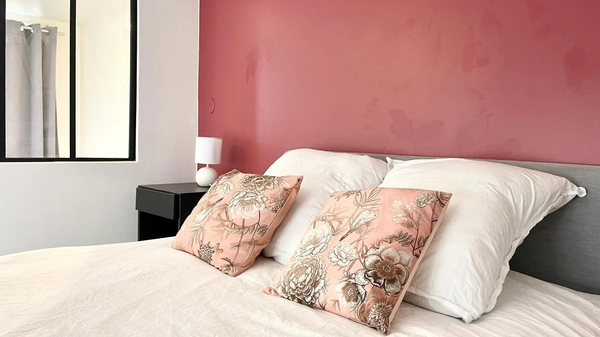 Apartment Homely & Charming Parisian Duplex - Near Marais Paris