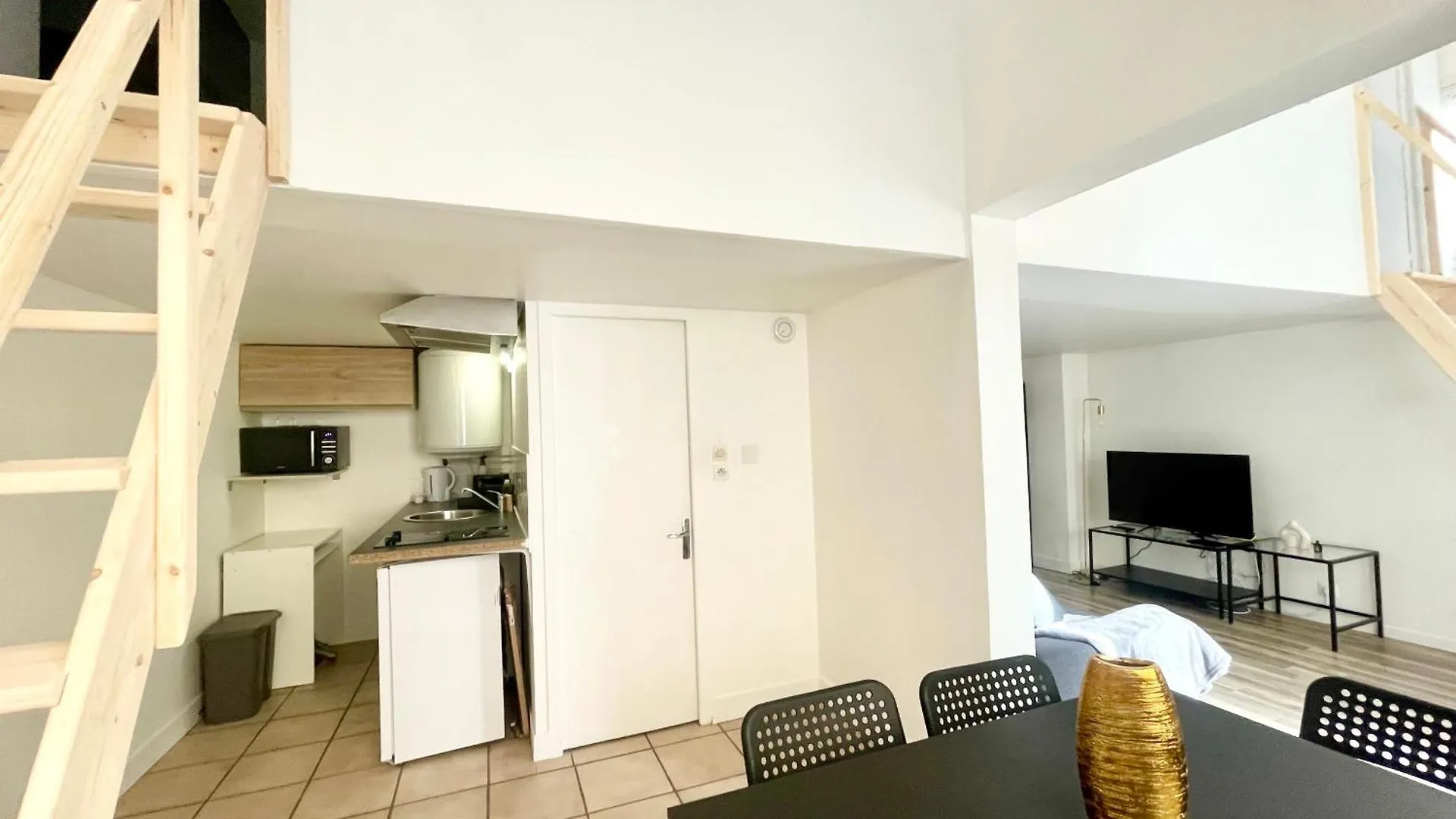 公寓 Homely & Charming Parisian Duplex - Near Marais *